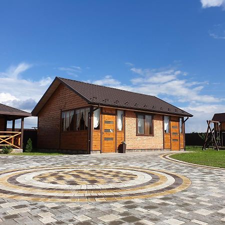 Маєток Мигдаль Hotel Свитяз Екстериор снимка