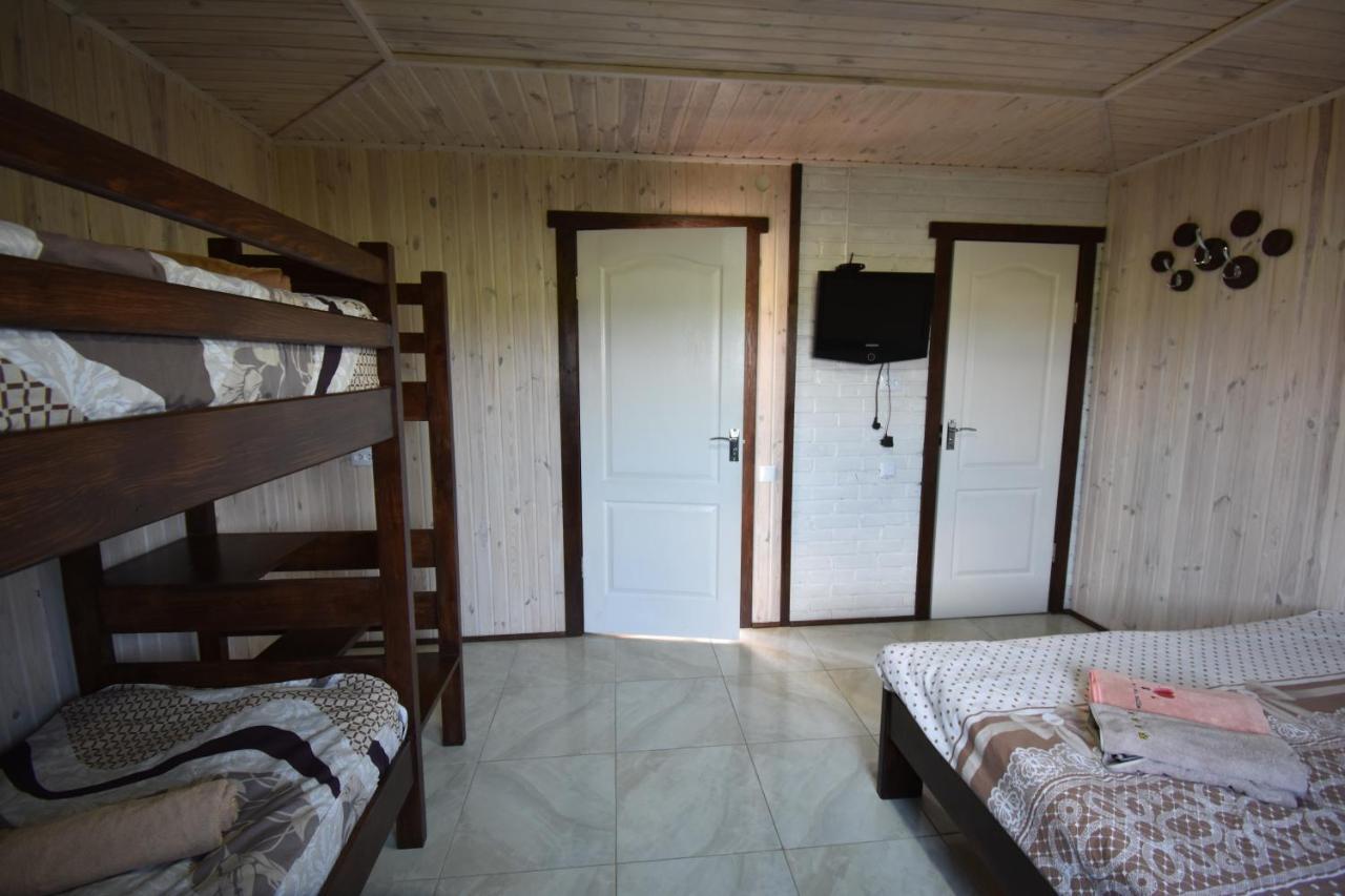 Маєток Мигдаль Hotel Свитяз Екстериор снимка